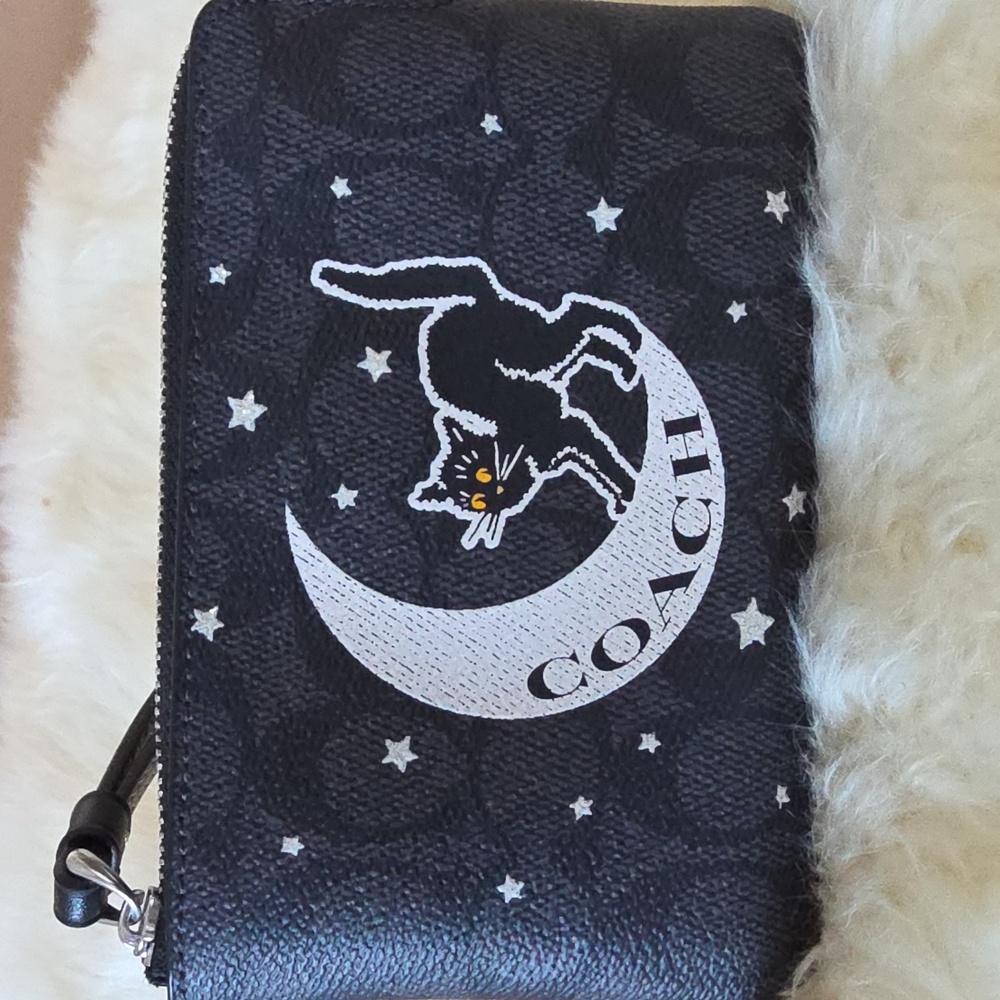 NWOT Coach Black Cat & Moon Signature Corner Zip Wristlet/Wallet 🖤🐈‍⬛️🌟🎁🌙❤️ - Picture 13 of 13